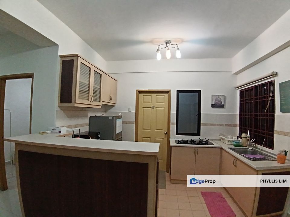 Furnished unit at Pelangi Astana, near to shops & MRT station, Selangor, Bandar Utama