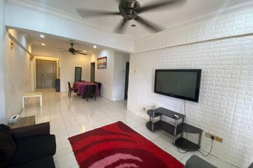 (Fully Furnished) Vista Saujana Apartment Sri Damansara