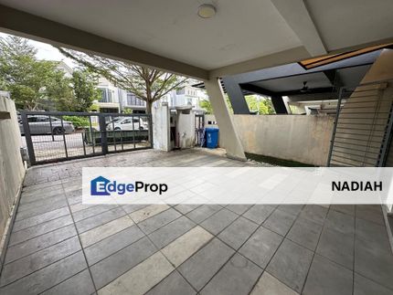 (RENOVATED & KITCHEN EXTENDED) 2 Storey Laman Glenmarie Shah Alam, Selangor, Glenmarie