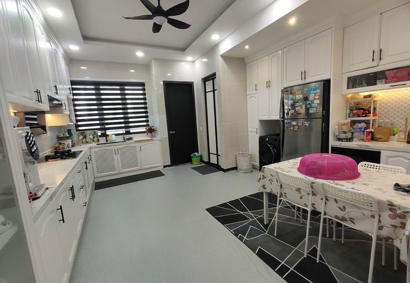 Hevea Elmina Gardens