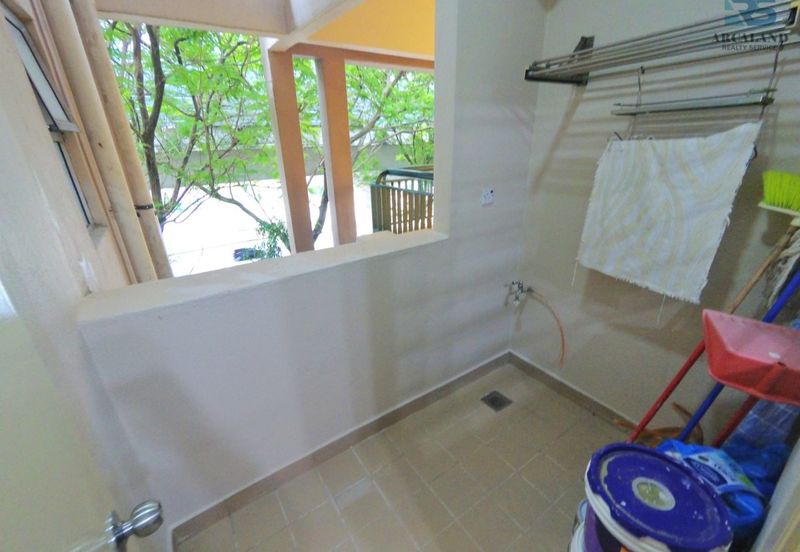 Seri Maya Condominium