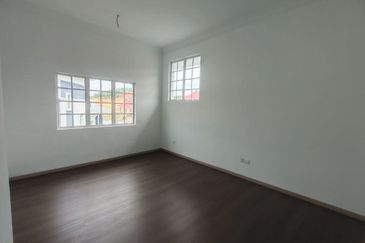 Desa Pinggiran Putra