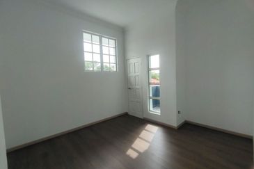 Desa Pinggiran Putra