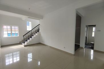 Desa Pinggiran Putra