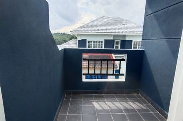 Desa Pinggiran Putra