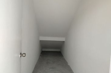 Desa Pinggiran Putra