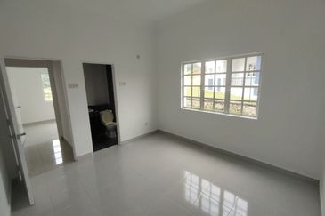 Desa Pinggiran Putra