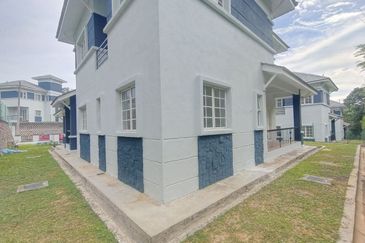 Desa Pinggiran Putra