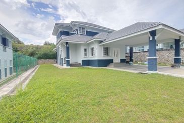 Desa Pinggiran Putra