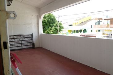 Taman Taynton (Taynton View)