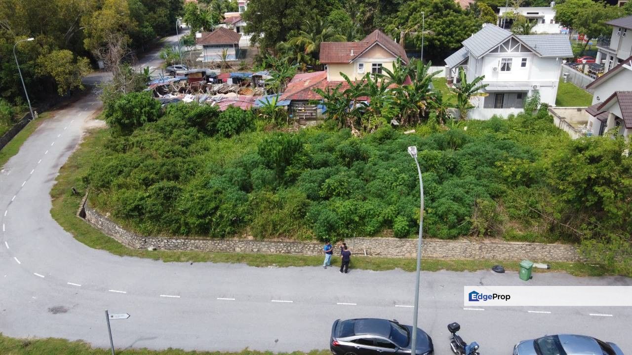 Freehold Corner Bungalow Lot Laman Jasmin Kota Seriemas Nilai, Negeri Sembilan, Nilai