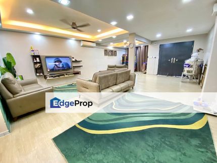 Renovated 2 Storey Tmn Ametis Dengkil, Selangor, Dengkil