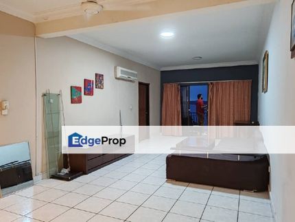 Facing Lake 2nd Floor Cyber Heights Villa, Selangor, Cyberjaya