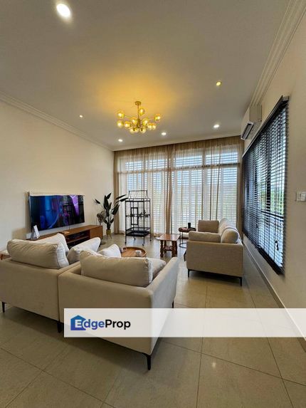 Renovated 3 Storey Terrace House The Mulia Residence Cyberjaya, Selangor, Cyberjaya