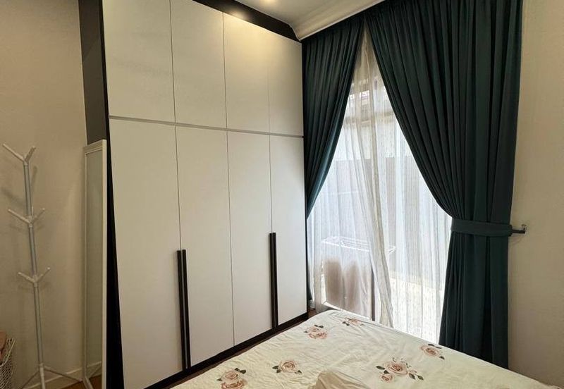 Renovated 3 Storey Terrace House The Mulia Residence Cyberjaya