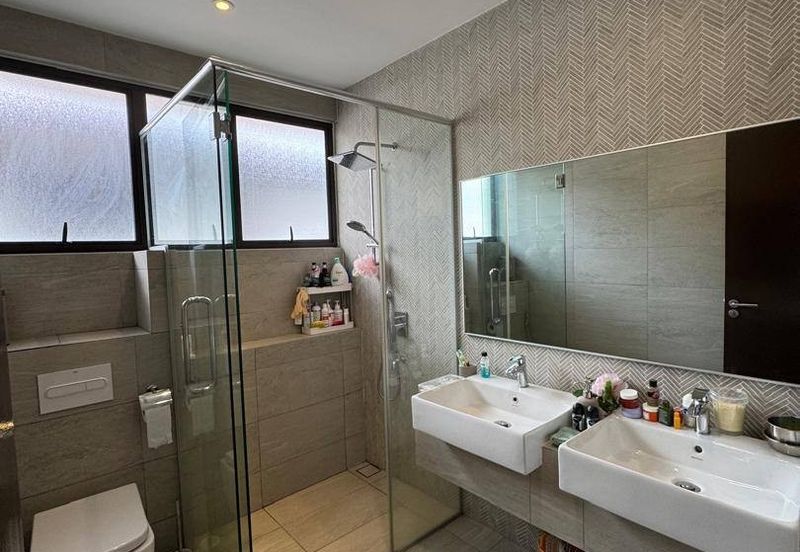 Renovated 3 Storey Terrace House The Mulia Residence Cyberjaya