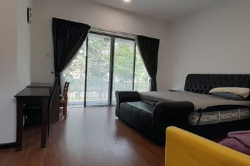 Perdana Lakeview East