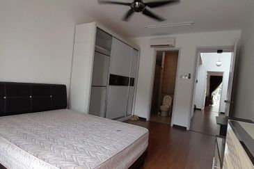 Perdana Lakeview East