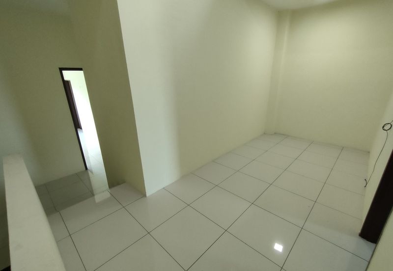 TAMAN MELINTANG UTAMA