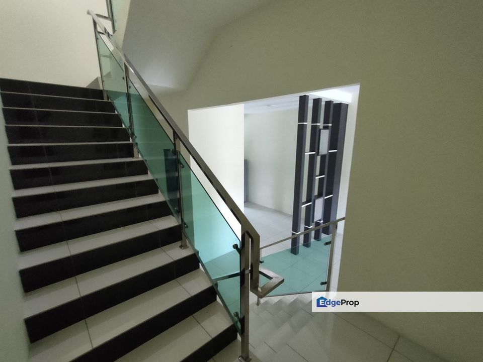 Freehold & Renovated Double Storey Terrace House Hutan Melintang Perak, Perak, Hutan Melintang