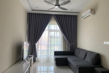 Aura Residence @ Precint 8