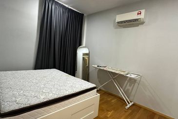 Symphony Hills Schumann