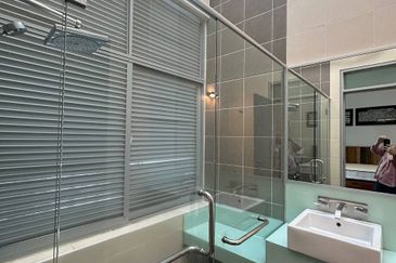 Symphony Hills Schumann