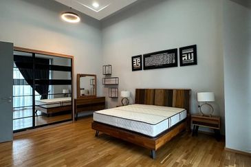 Symphony Hills Schumann