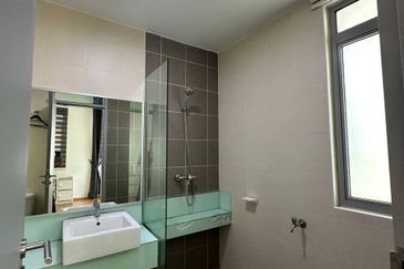 Symphony Hills Schumann