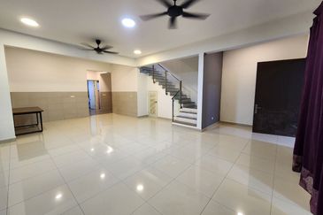 Lake Point Residence