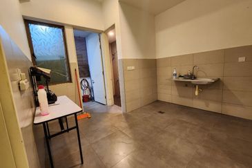 Lake Point Residence