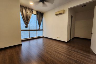 Lake Point Residence