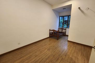 Lake Point Residence