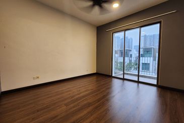 Lake Point Residence