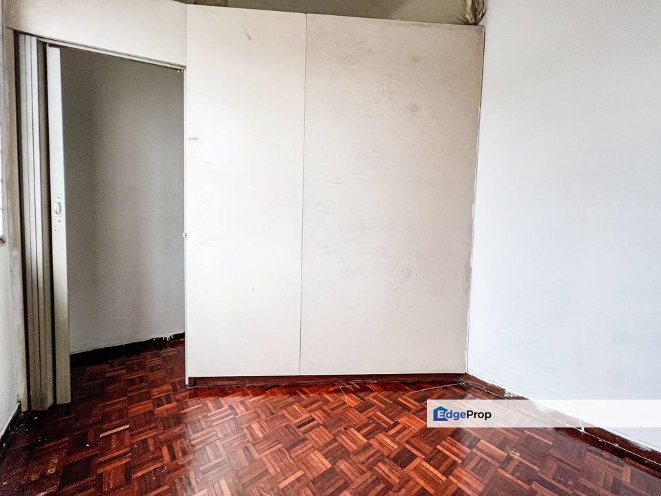 1 and a half Storey House Bk 2 Bandar Kinrara 2 Puchong, Selangor, Bandar Kinrara Puchong