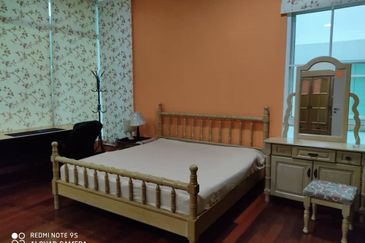 Clover Garden Residences