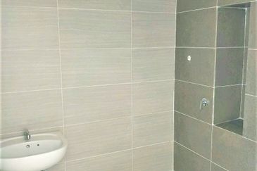 Monet Springtime @ Sunsuria City