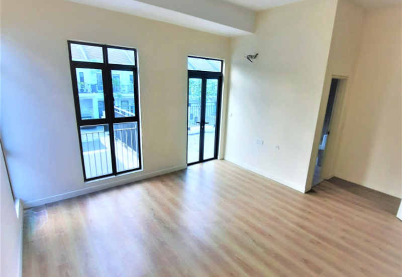 Monet Springtime @ Sunsuria City