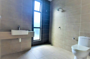 Monet Springtime @ Sunsuria City