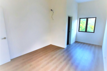 Monet Springtime @ Sunsuria City