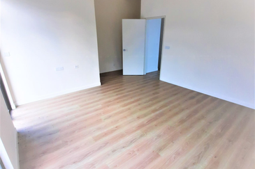 Monet Springtime @ Sunsuria City