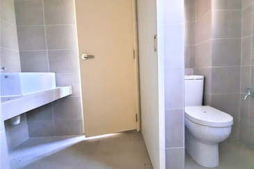 Monet Springtime @ Sunsuria City