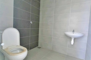 Monet Springtime @ Sunsuria City