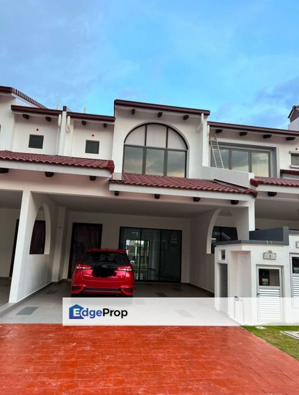 Partly Furnished 2 Storey Setia Safiro Setia Eco Glades, Selangor, Cyberjaya