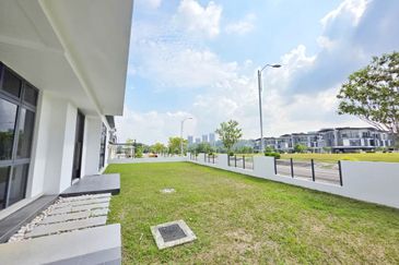 Senna Residence Presint 12