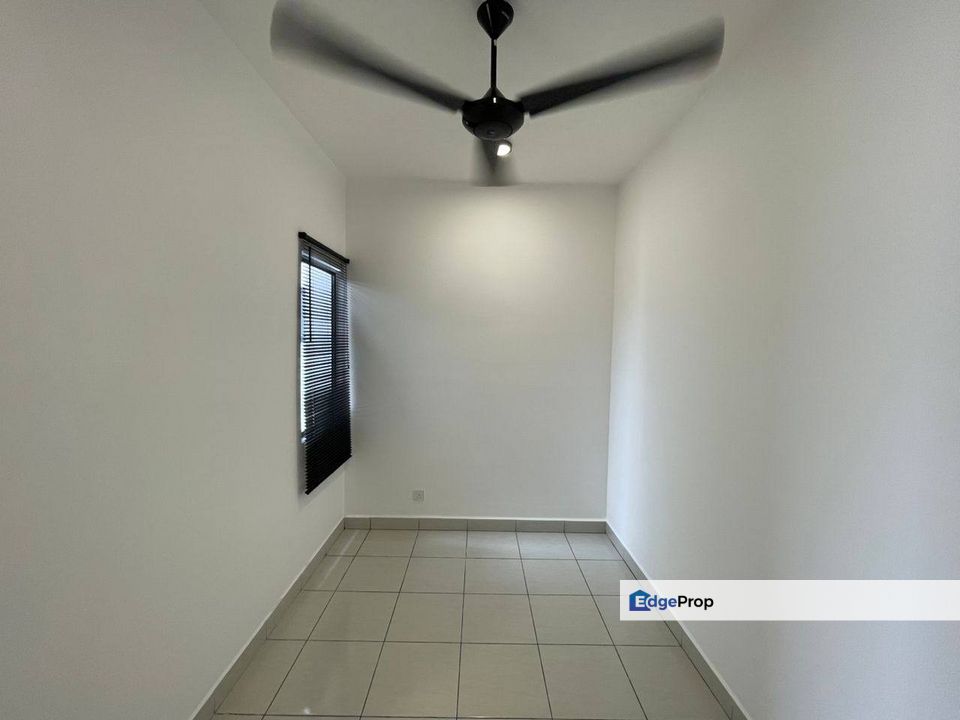 Table Top Big Unit Cassia Residence Cyberjaya, Selangor, Cyberjaya