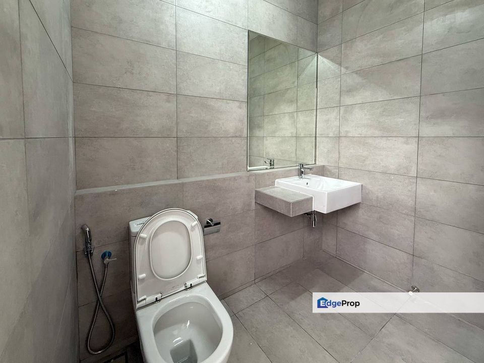 Semi D 2 Storey Terrace Serenia Aqila Serenia City Dengkil, Selangor, Sepang