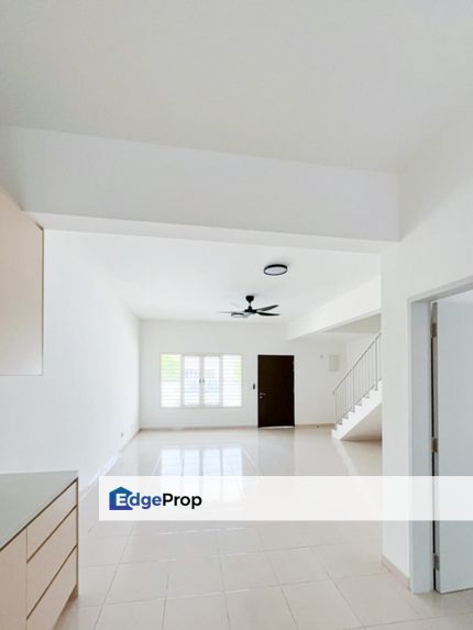 Rumah Teres 2 Tingkat M Senyumia, Bb Salak Tinggi, Selangor, Sepang