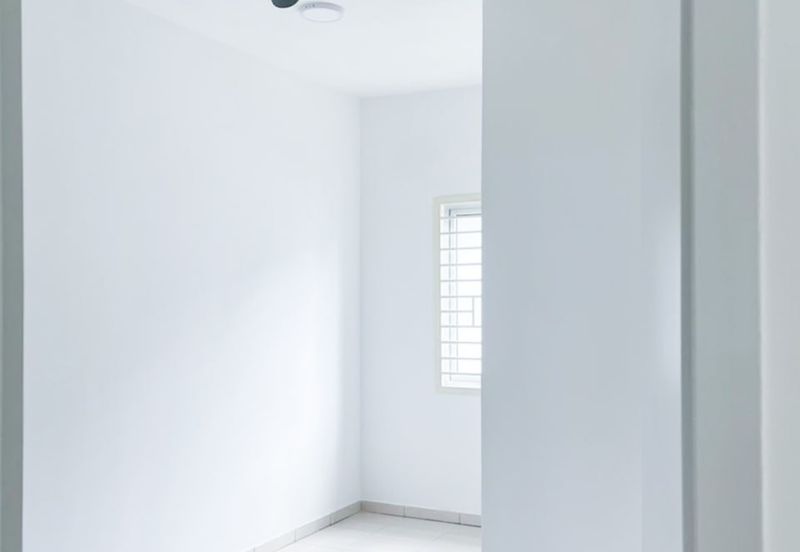 M Senyumia Salak Tinggi *