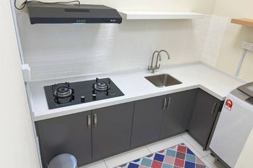 Aura Residence @ Precint 8